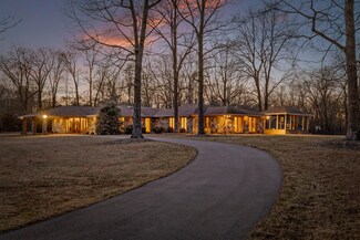 2819 Kell Rd, Signal Mountain, TN 37377