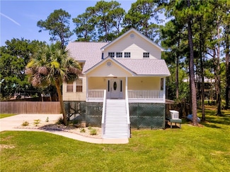 123 Dewberry St, Dauphin Island, AL 36528