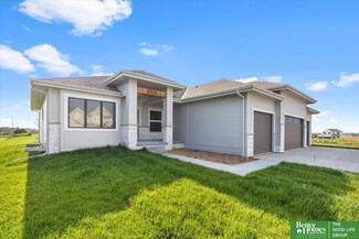 20915 Hartman Ave, Omaha, NE 68022
