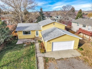 203 Chestnut Ln N, Livingston, MT 59047