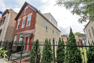2217 W Armitage Ave Unit 3, Chicago, IL 60647