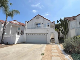 10525 Flora Verda Ct, Santee, CA 92071
