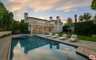 630 N Bonhill Rd, Los Angeles, CA 90049