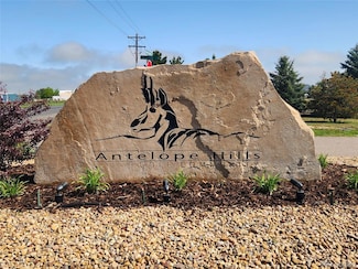 865 Antelope Dr E, Bennett, CO 80102