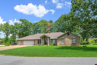 2041 Shadow Oaks Dr, Mountain Home, AR 72653