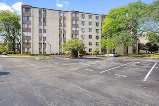 9740 S Pulaski Rd Unit 606, Oak Lawn, IL 60453