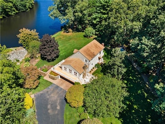 14 Dawn Ln, Coventry, RI 02816