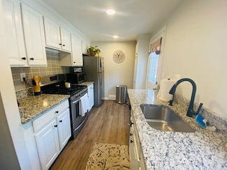 124 Kingston St, North Andover, MA 01845