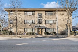2 Le Moyne Pkwy Unit 3N, Oak Park, IL 60302