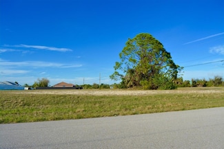 2814 Santa Barbara Blvd N, Fort Myers, FL 33993