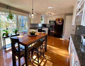 7 Profile Cir, Nashua, NH 03063