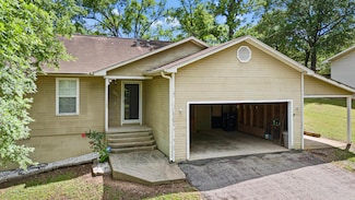 205 NW 17th St, Atkins, AR 72823
