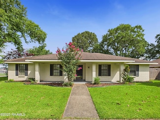 128 Pigeon Loop, Lafayette, LA 70508