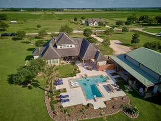 12310 Westview Cir, Needville, TX 77461