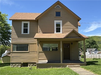 19 Pratt St, Sheffield, PA 16347
