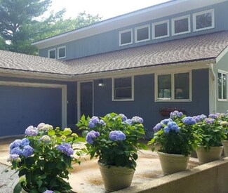 180 E Gull Lake Dr, Augusta, MI 49012