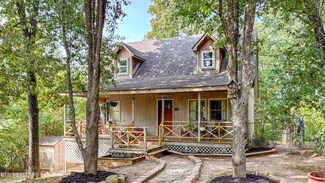 472 Skyline View Ln, Harriman, TN 37748