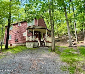 235 Falling Waters Blvd, Lackawaxen, PA 18435