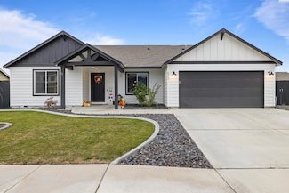 6205 Wildcat Ln, Pasco, WA 99301