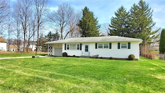 6 Merrydale Dr, Rochester, NY 14624