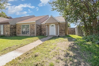 823 Versailles St, Mesquite, TX 75149
