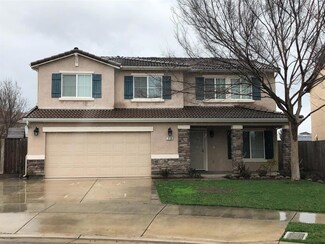3136 N Valley St, Visalia, CA 93291