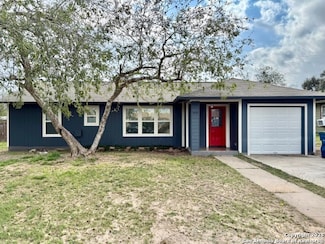 1410 E Bowie St, Beeville, TX 78102