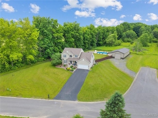 7 Oneida View Dr, Pennellville, NY 13132
