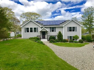 3 Rocky Pasture Rd, Gloucester, MA 01930