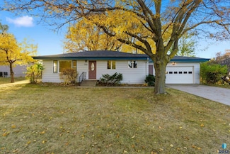 1001 S Sycamore Ave, Sioux Falls, SD 57110