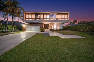 418 Sunset Dr, Hallandale Beach, FL 33009