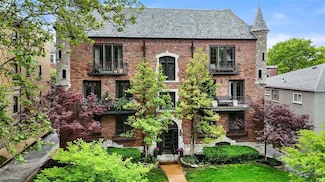 7520 Buckingham Dr Unit 1W, Saint Louis, MO 63105