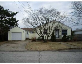 171 Belmont Rd, Cranston, RI 02910