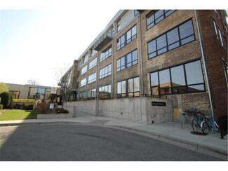 1701 Madison St NE Unit 303, Minneapolis, MN 55413