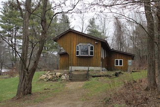 634 Stevens Rd, Pittsford, VT 05763