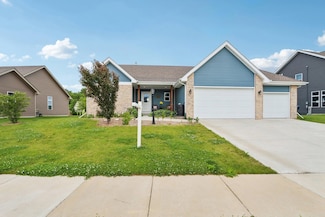 712 Kenseth Way, Cambridge, WI 53523