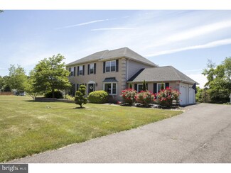346 Meadowview Dr, Trappe, PA 19426