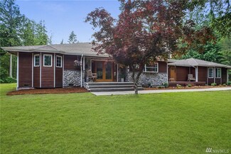 17116 W Lake Goodwin Rd, Stanwood, WA 98292
