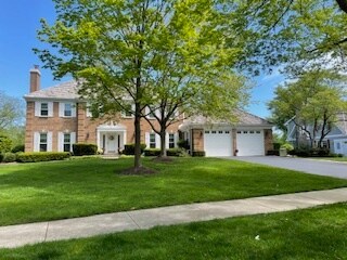 1250 Wild Rose Ln, Lake Forest, IL 60045