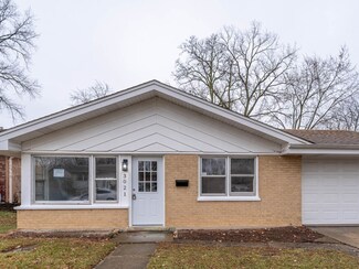 3021 Phillips Ave, Steger, IL 60475
