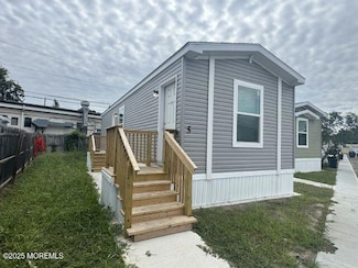 5 Avenue A, Keansburg, NJ 07734