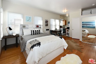 26 Breeze Ave Unit 17, Venice, CA 90291