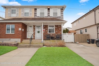108 E Macon Ave, Staten Island, NY 10308