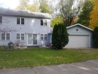7129 E Hazel Ln, New Carlisle, IN 46552
