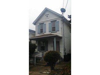 446 Ohio Ave, Rochester, PA 15074