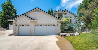 1030 Tulare Ct, Redding, CA 96003