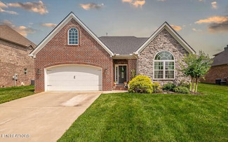 1010 Prince George Parish Dr, Knoxville, TN 37934