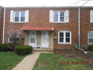 2972 Desplaines Ave, Riverside, IL 60546