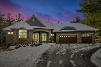 14 Hillary Farm Ln, Saint Paul, MN 55110