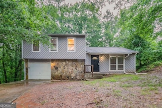 4905 Sandberg Ct, Stone Mountain, GA 30088